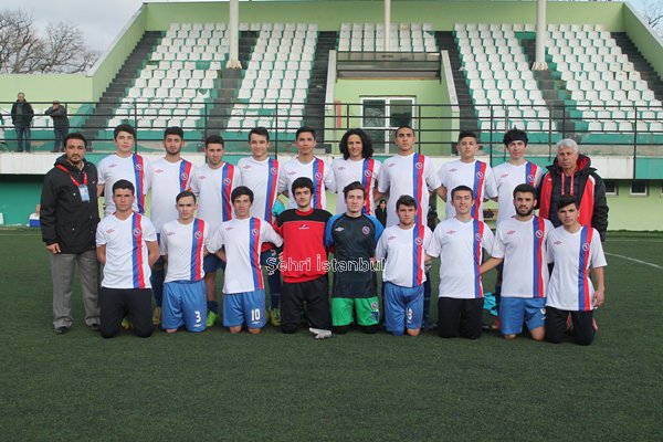 aydinlisspor1.jpg