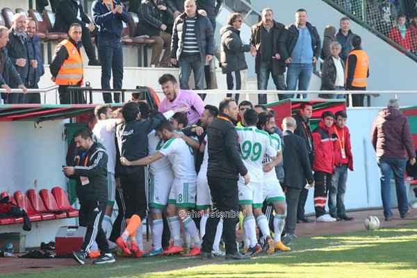 cengelkoyspor3-005.jpg